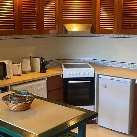 Апартаменты Bella Vista Retreat *